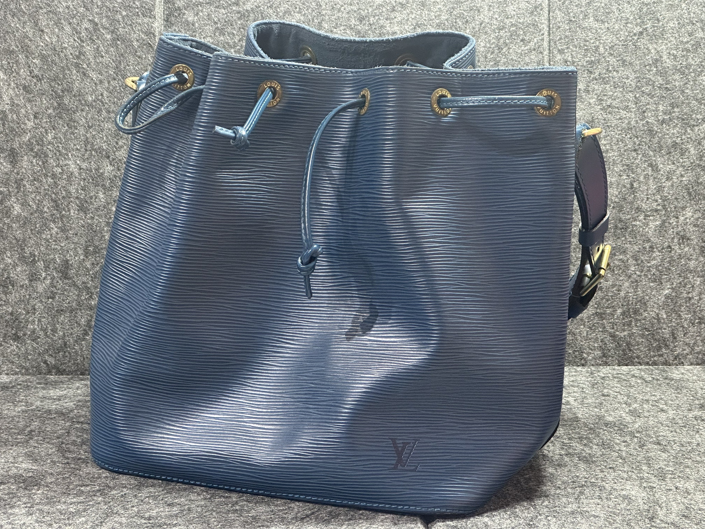 ルイヴィトン　ショルダーバッグ　お買取りさせていただきました！