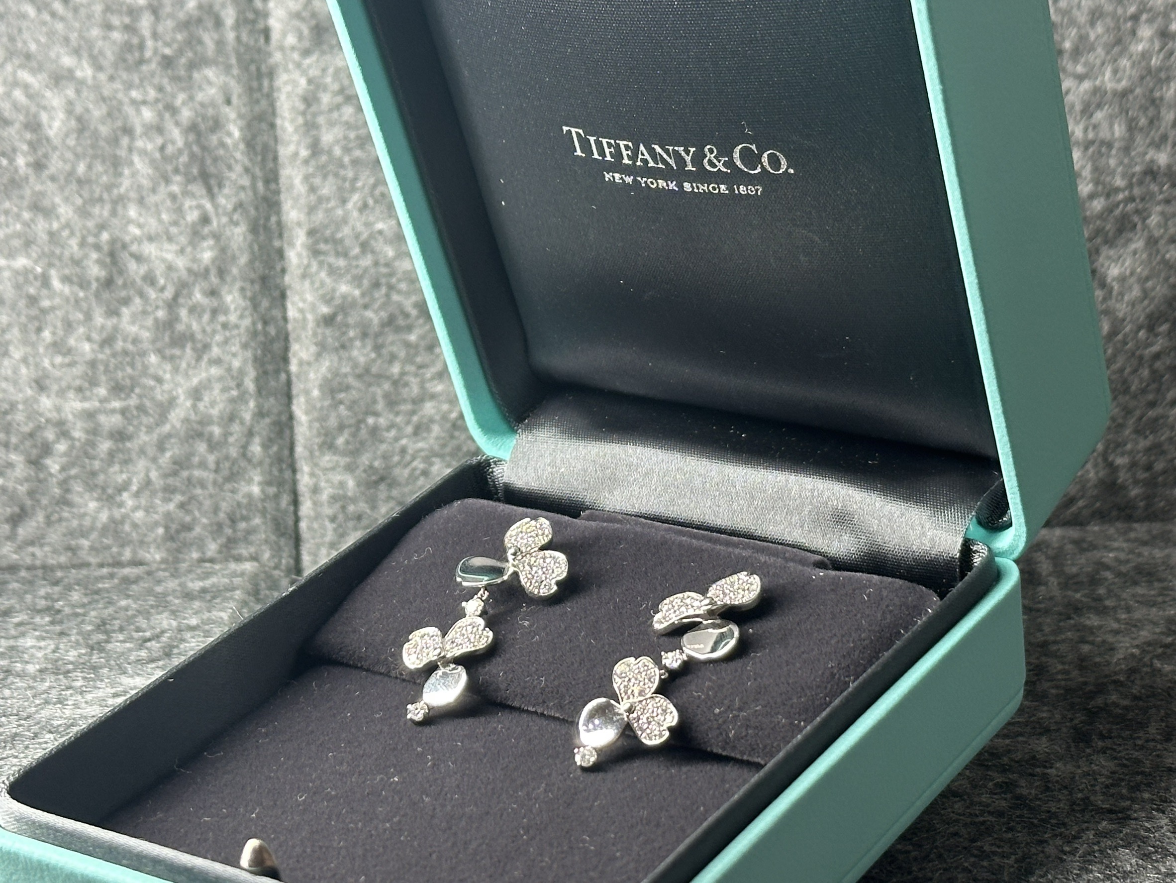 Tiffanyペーパーフラワーピアスお買取りさせていただきました！