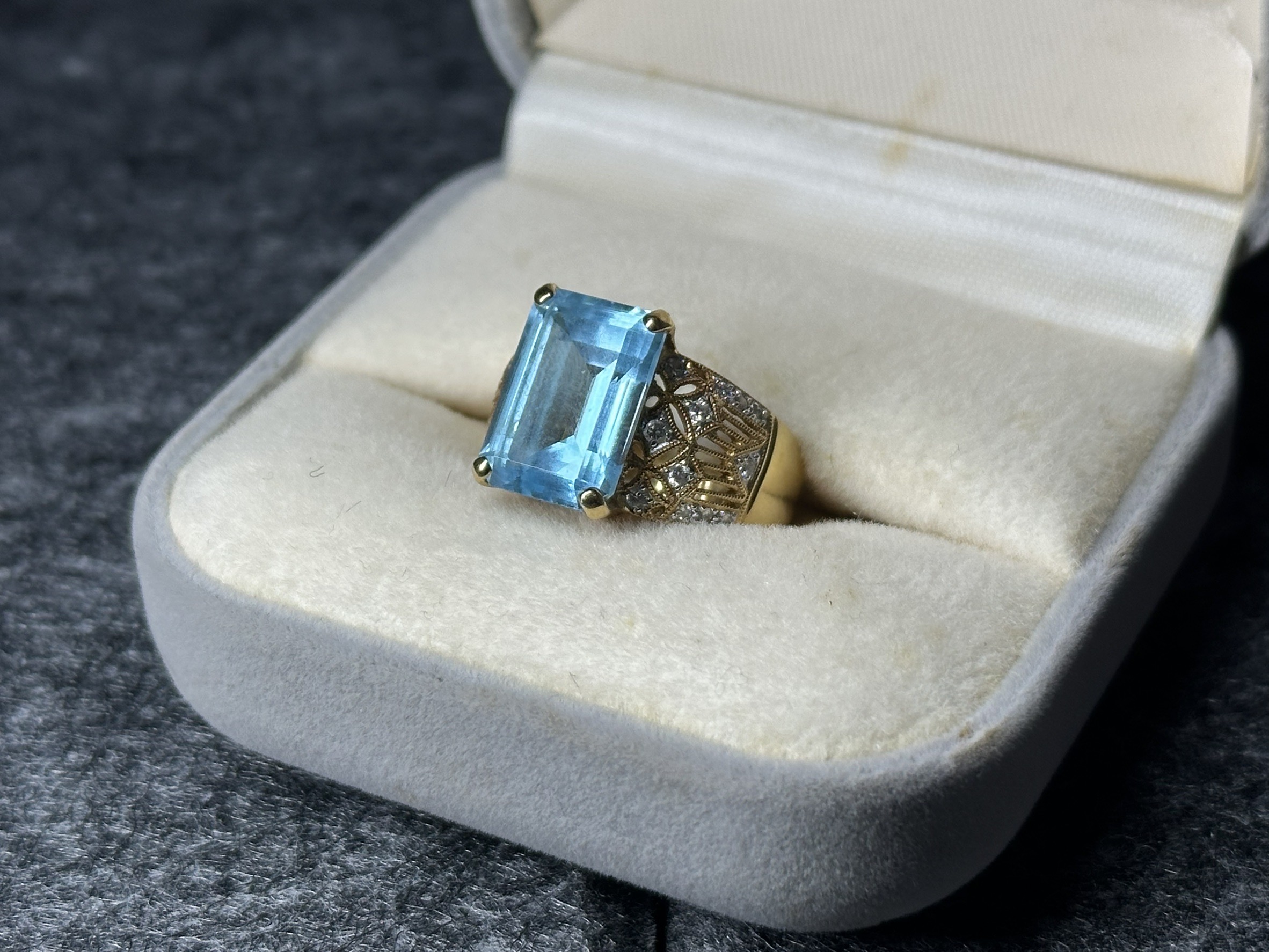 トパーズのリング お買取りさせていただきました！