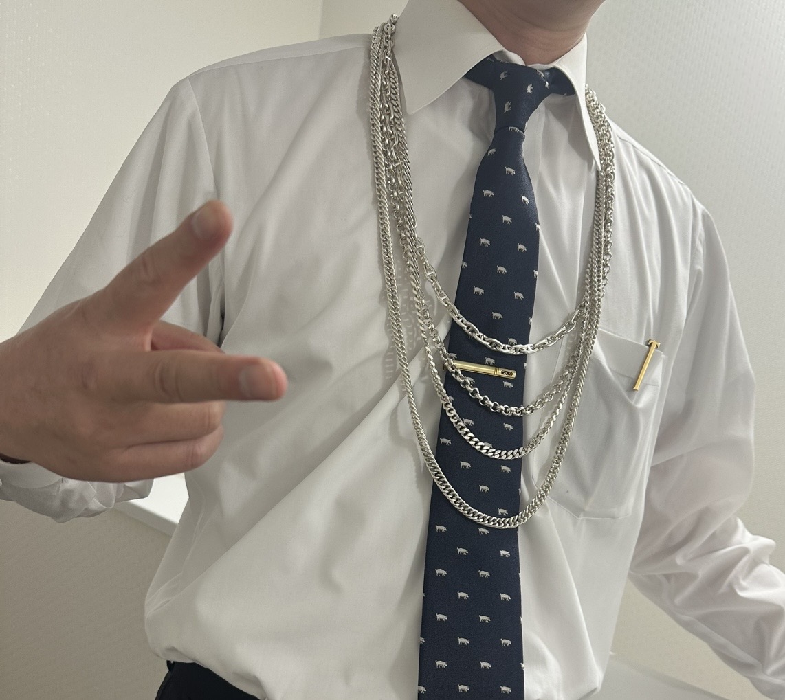 これ誰がつけるん？