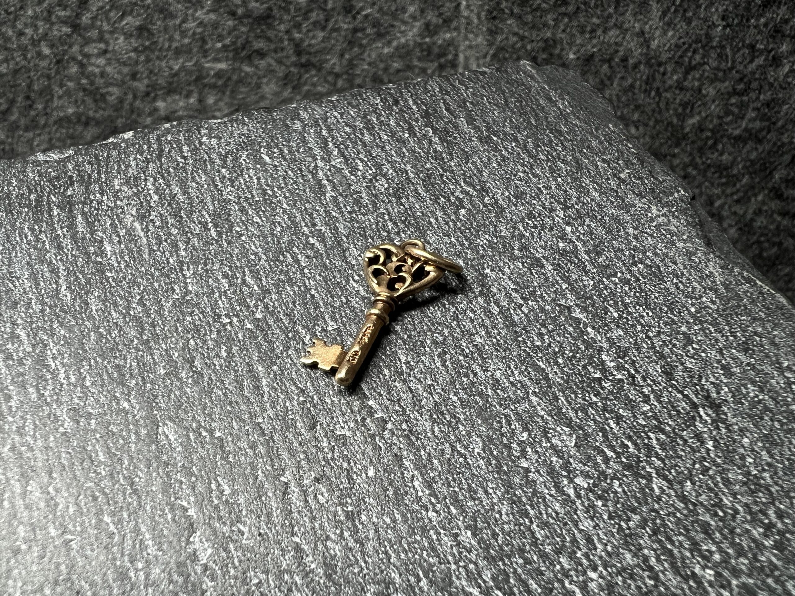 K18 ネックレストップ お買取りさせていただきました！