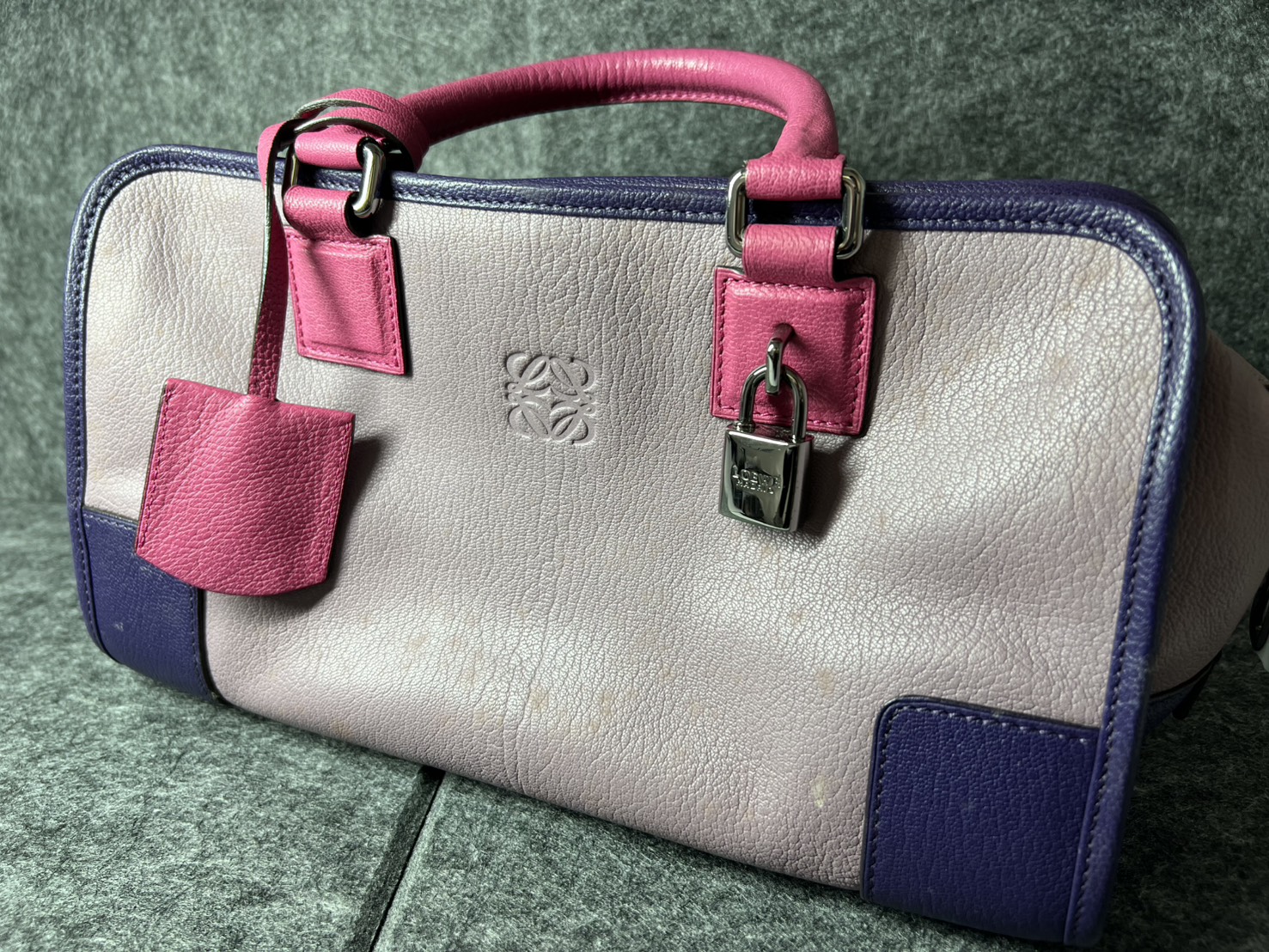 ロエベのハンドバッグ　お買取りさせていただきました！