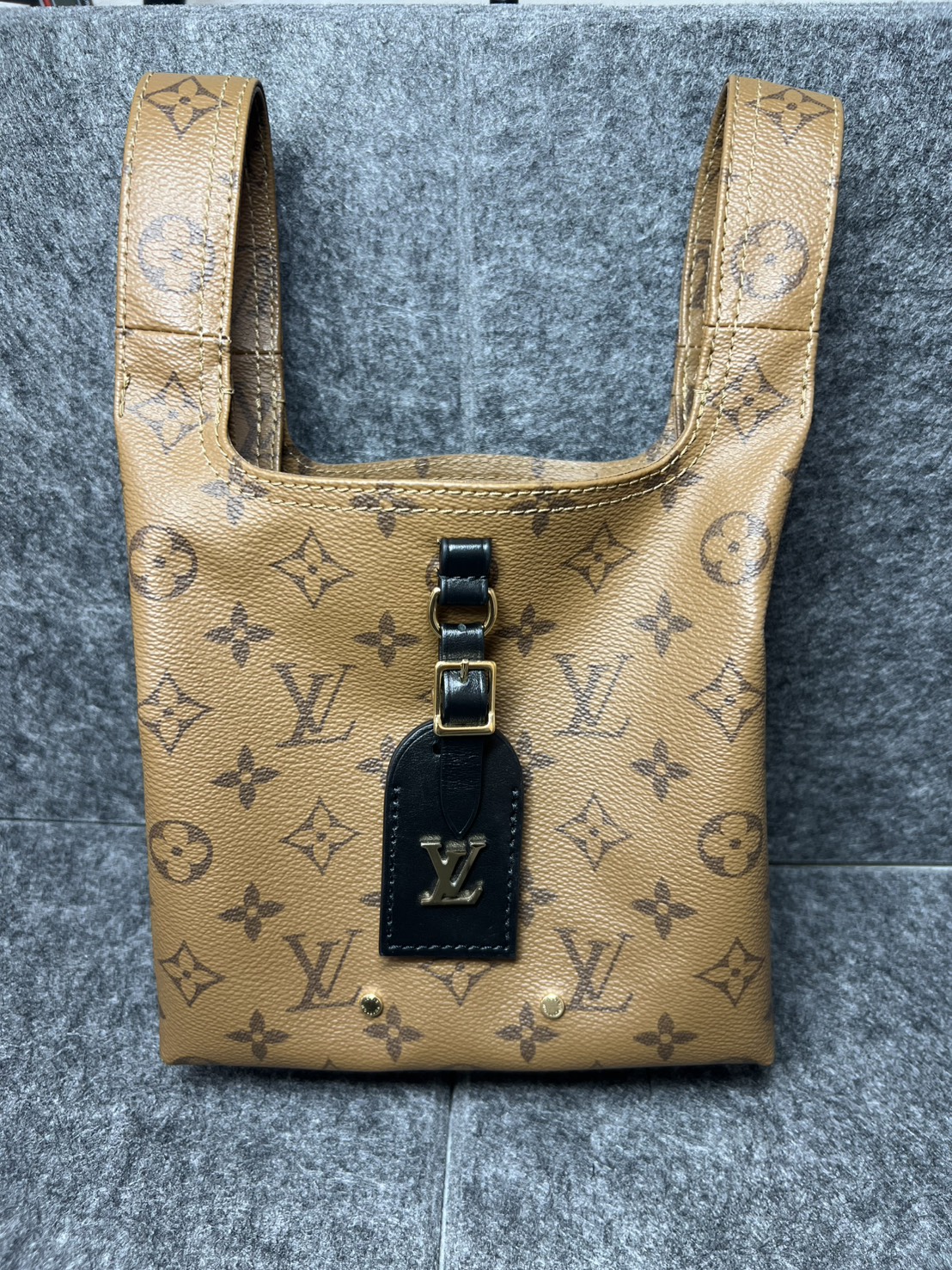 ヴィトンのミニトートバッグをお買取りさせていただきました！