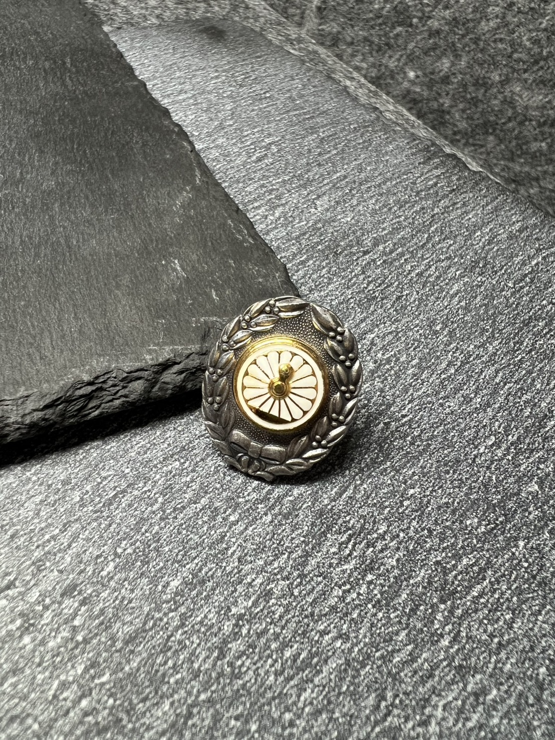 純銀のラペルピンをお買取りさせていただきました！